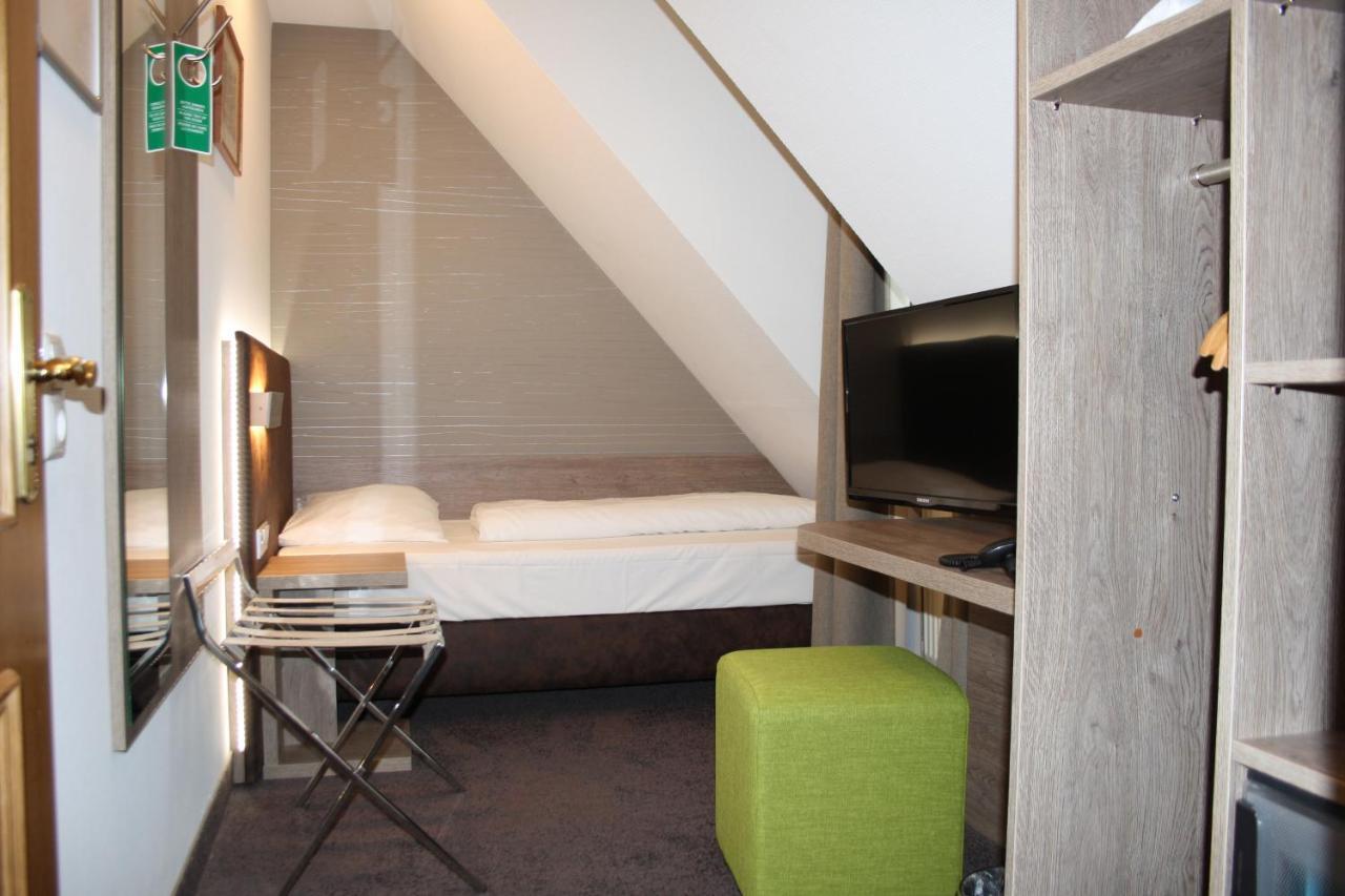 Landhotel Geiselwind Exterior photo